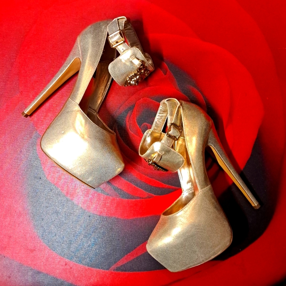 Penny Sue King Gold Heels